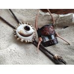 STYLOVÁ BOLO KRAVATA A "VESELÝ KALÍŠEK"