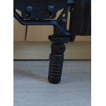 monopod pod pažbu – G.I.S.